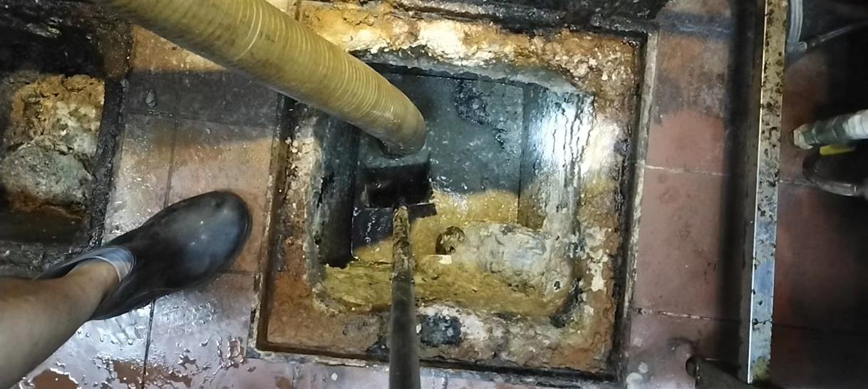 板桥镇污水池清理一般都有毒气，怎么预防中毒呢？
